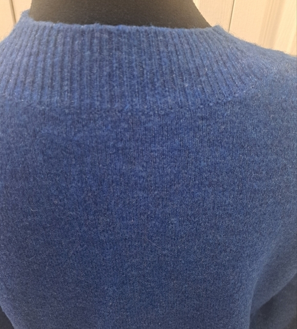 Blue Wool Crew Neck Sweater - Picture 5 of 10